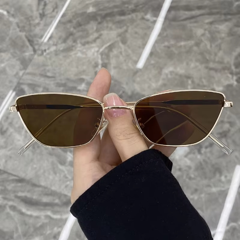 Lunettes de soleil œil de chat - Metal Photo Panel avis et prix